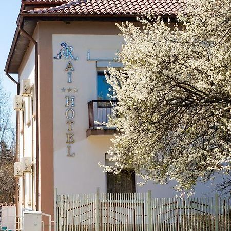 Hotel Раѝ à Hisarya Extérieur photo