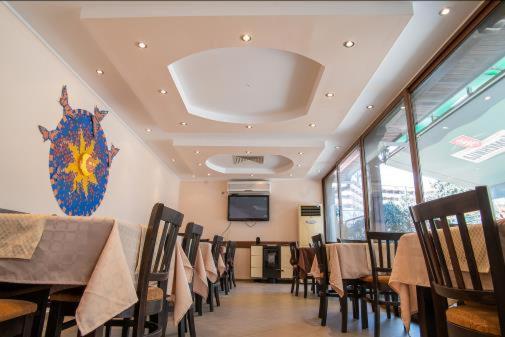 Hotel Раѝ à Hisarya Extérieur photo